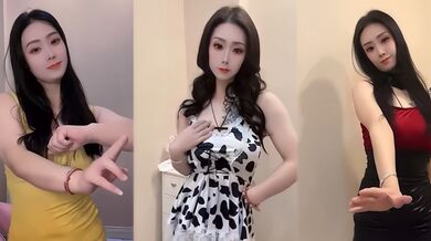 抖音轻熟女 二舅妈 包臀裙热舞视频 揉捏纹身巨乳轻抚骚逼 挑逗画面直击眼球 令人欲火难耐！